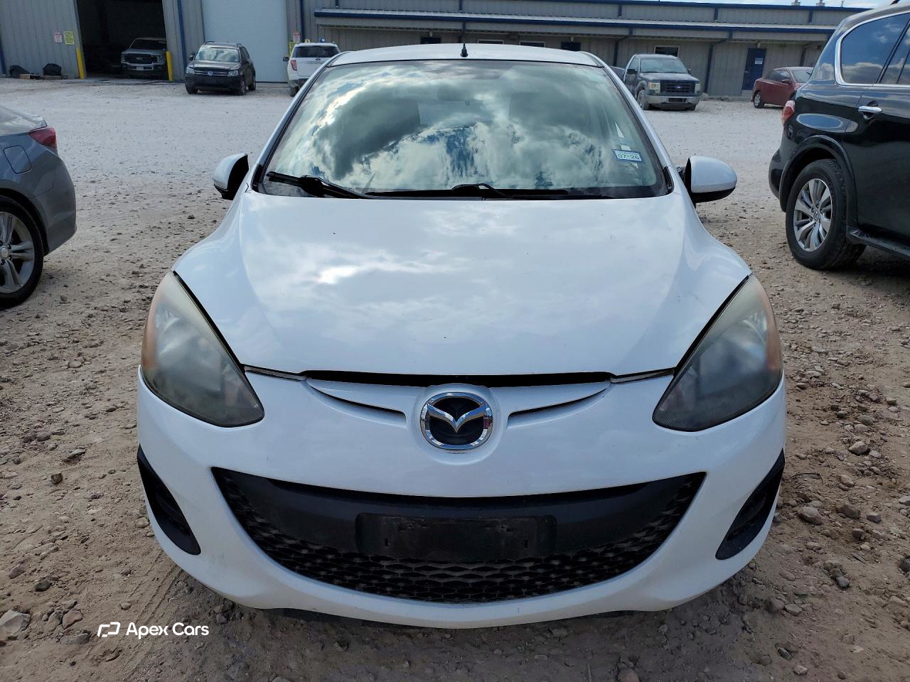 Mazda 2 2011