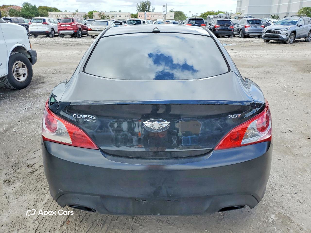 Hyundai Genesis 2011