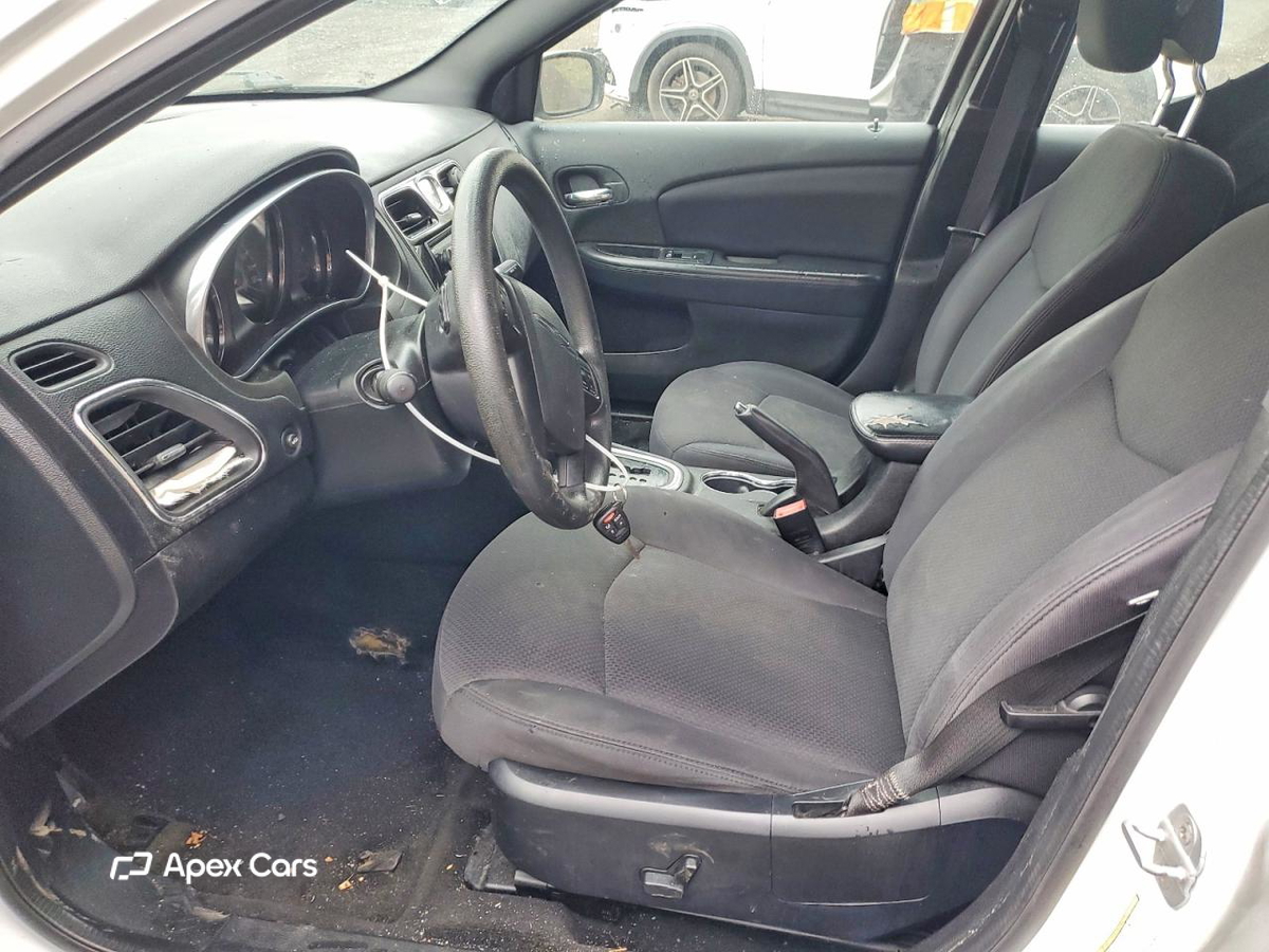 Chrysler 200 2013