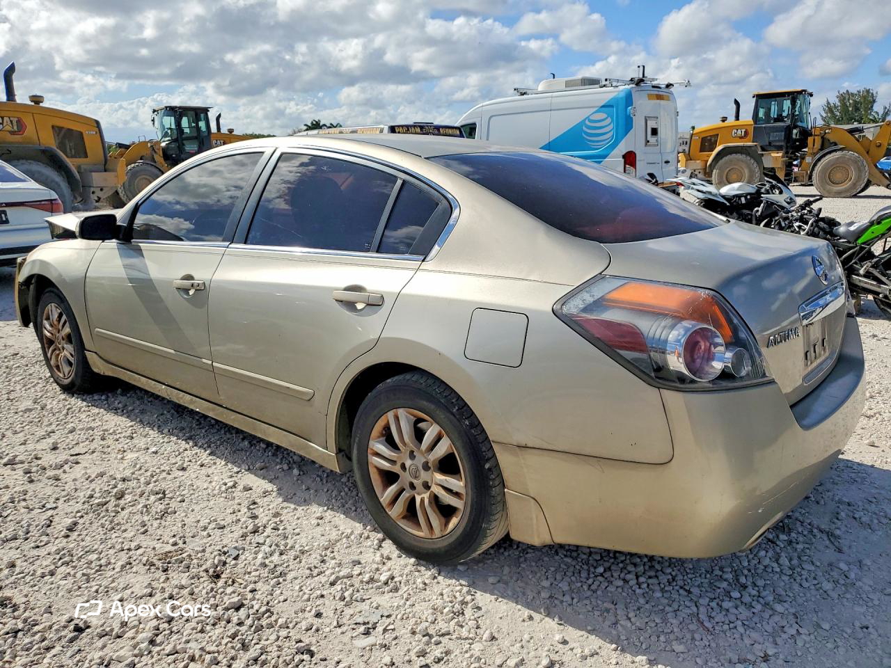 Nissan Altima 2010