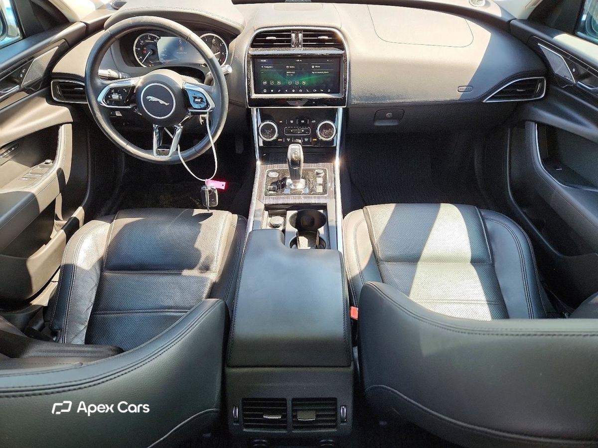 Jaguar XE 2020