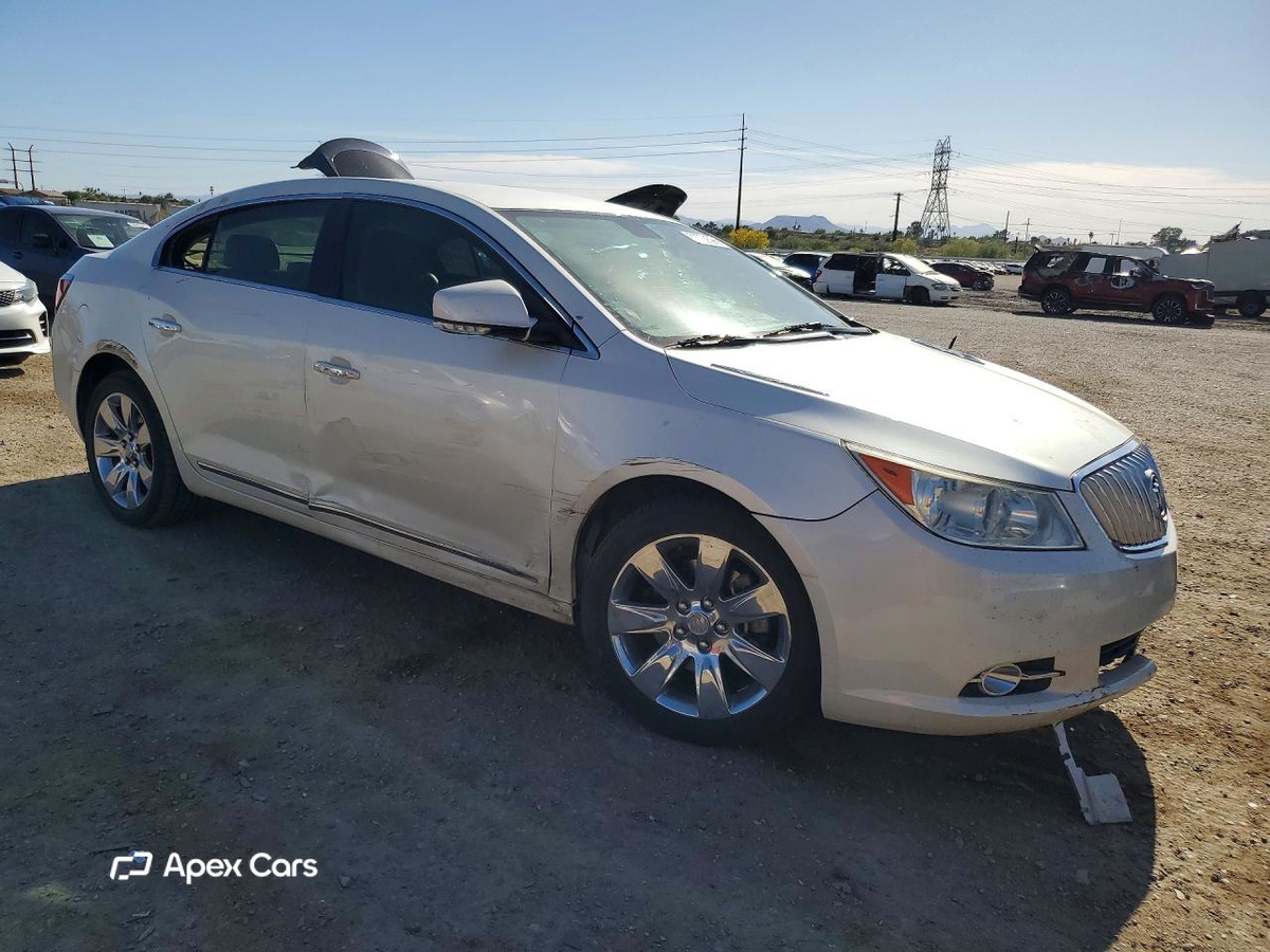 Buick LaCrosse 2011