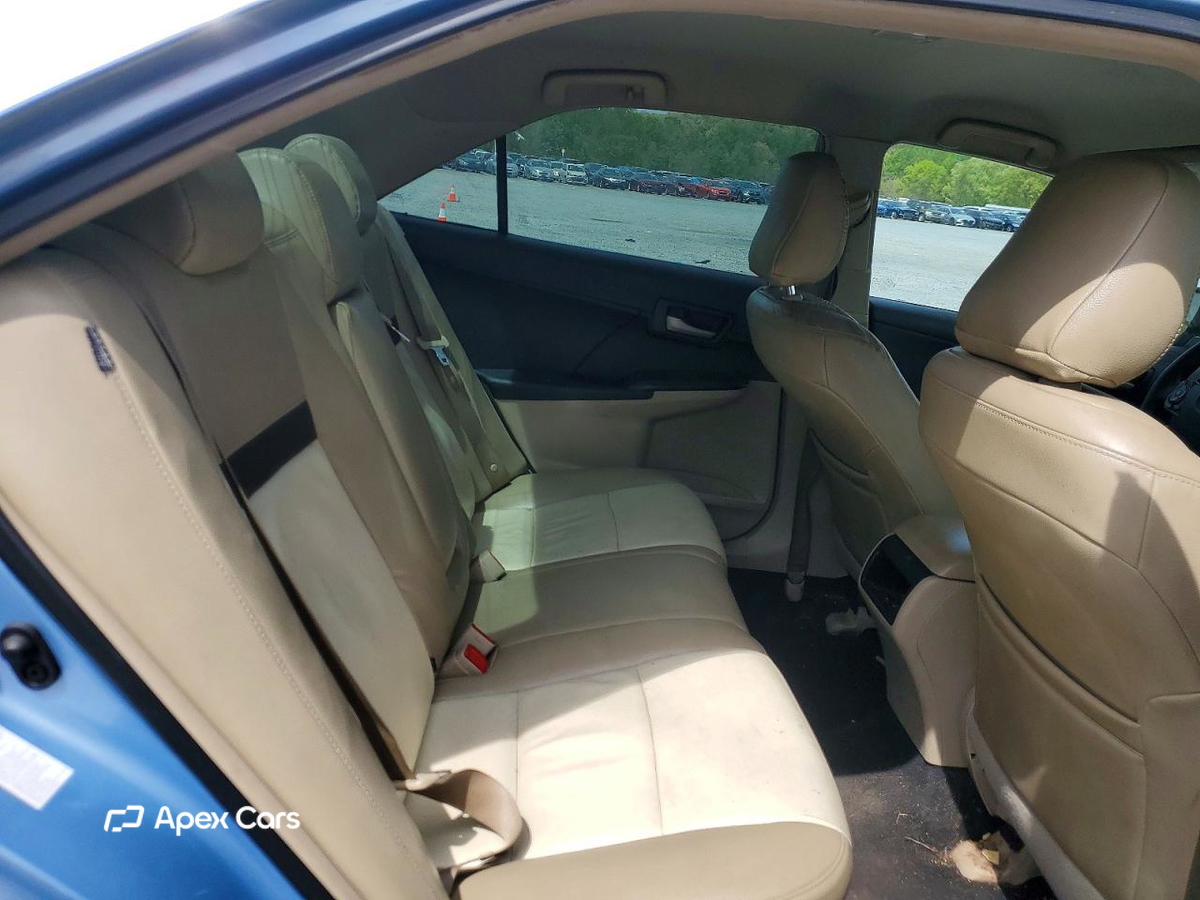 Toyota Camry 2012