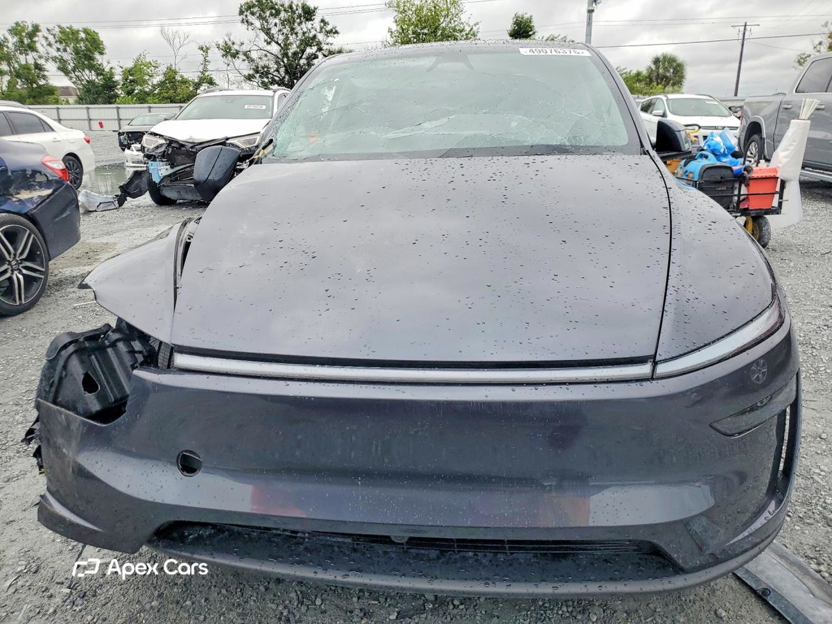 Tesla Model Y 2026