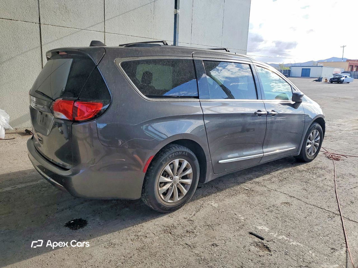 Chrysler Pacifica 2017