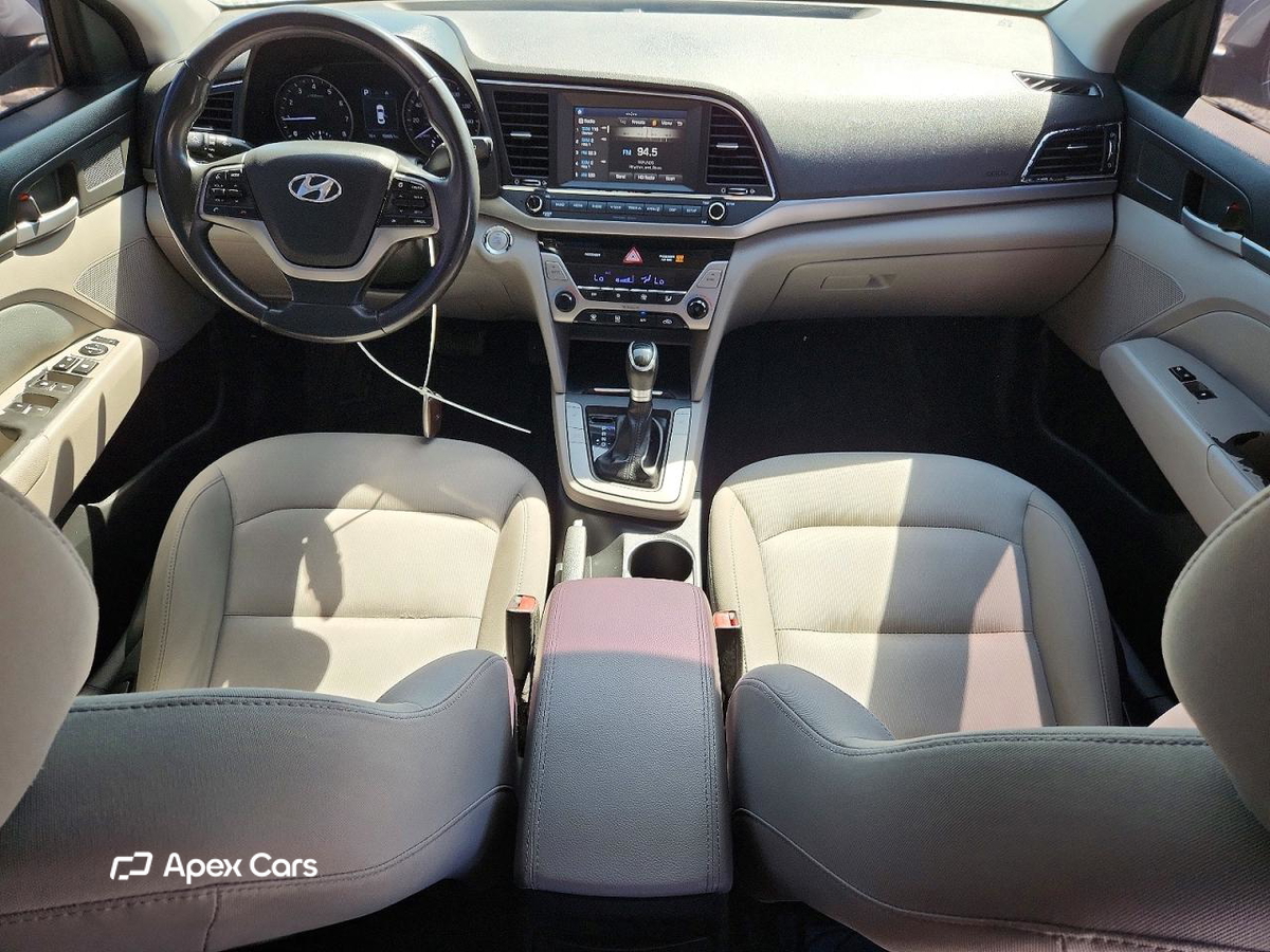 Hyundai Elantra 2017