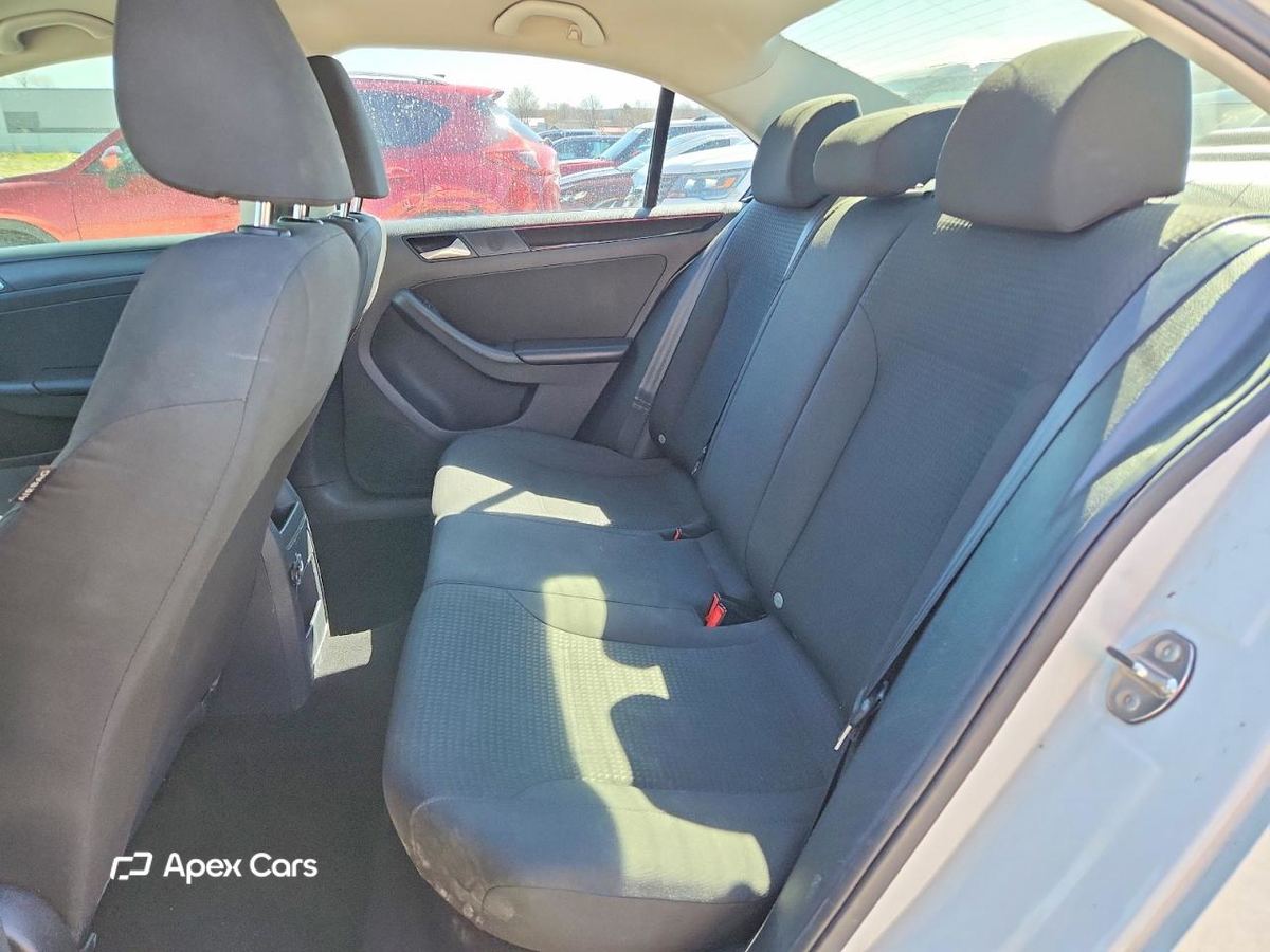 Volkswagen Jetta 2015