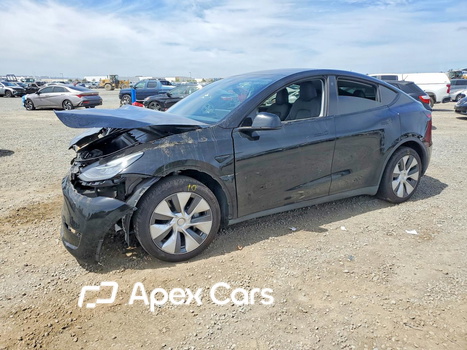 Tesla Model Y 2023 - Image 1 of 14