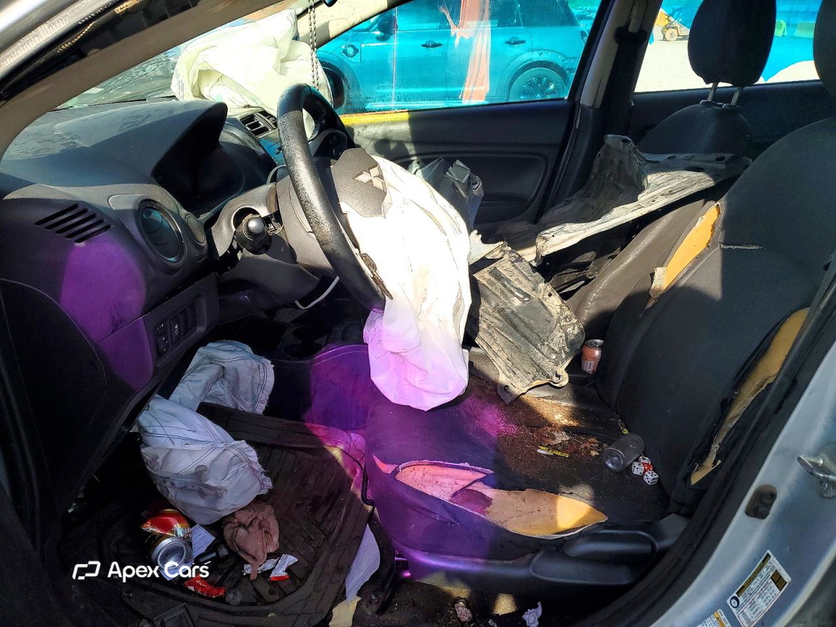 Mitsubishi Mirage 2015