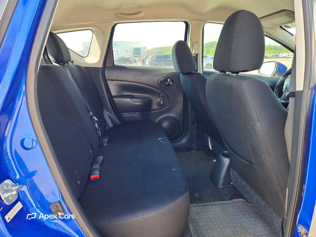 Nissan Versa 2015