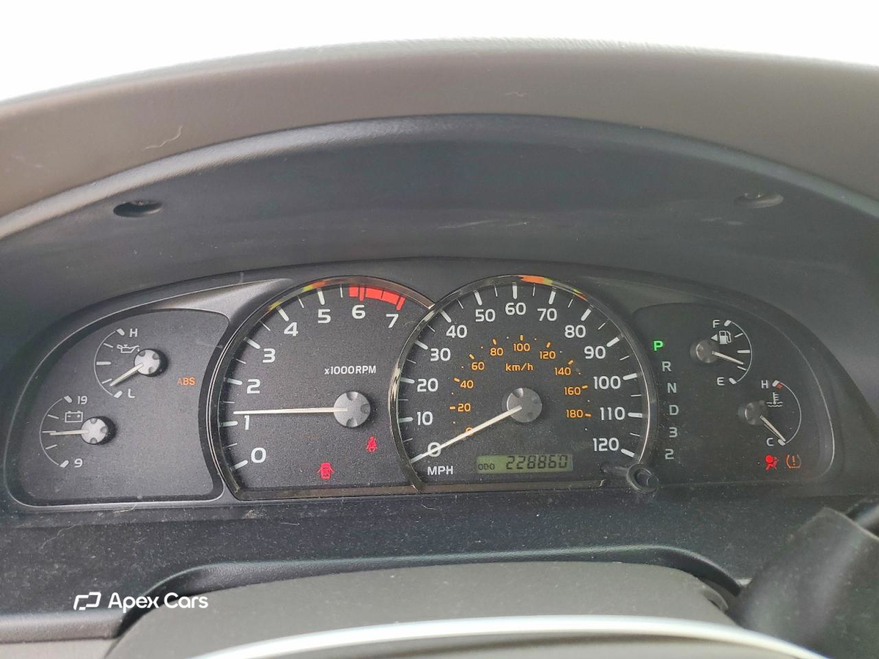 Toyota Sequoia 2005