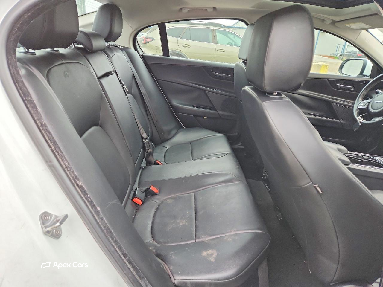 Jaguar XE 2017