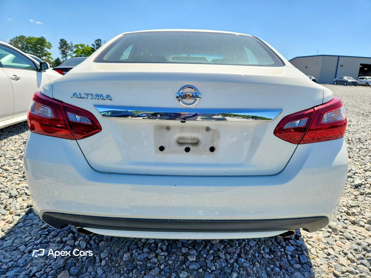 Nissan Altima 2018