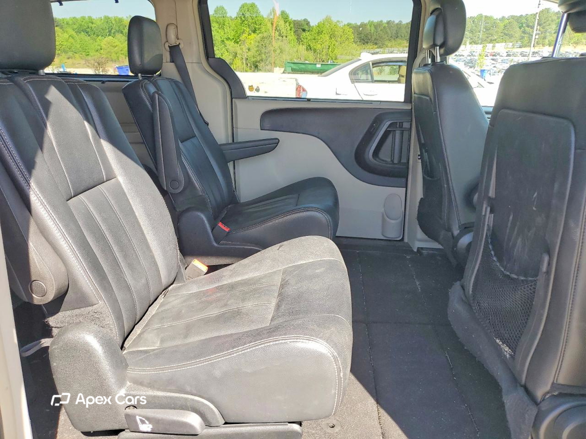 Chrysler Voyager 2016