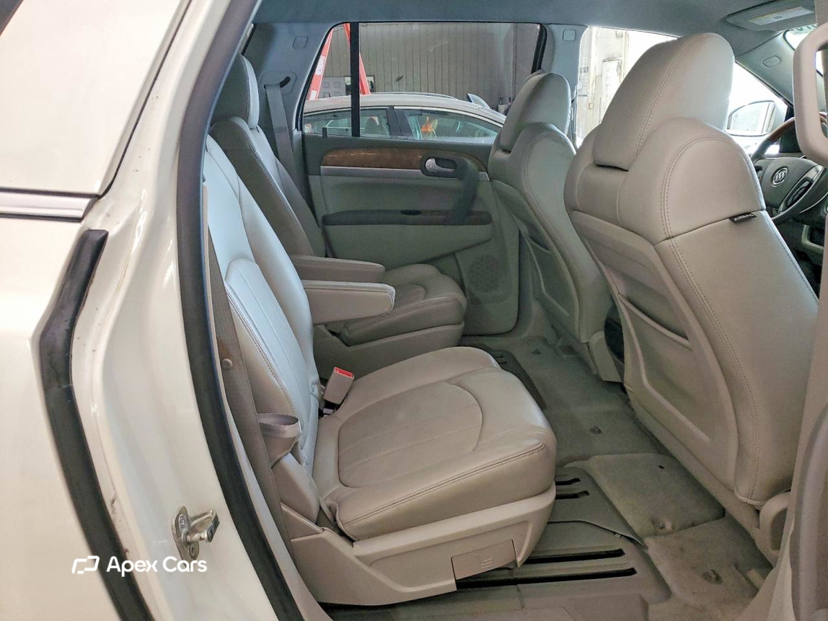 Buick Enclave 2011