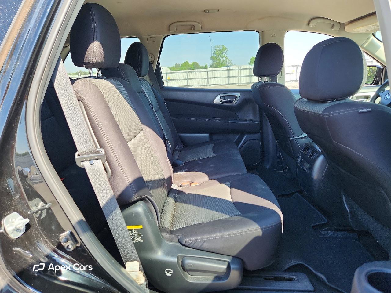 Nissan Pathfinder 2017