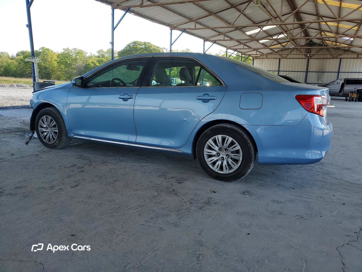 Toyota Camry 2012
