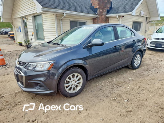 Chevrolet Sonic 2017 - Image 1 of 12