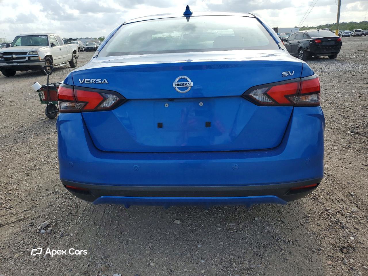 Nissan Versa 2021