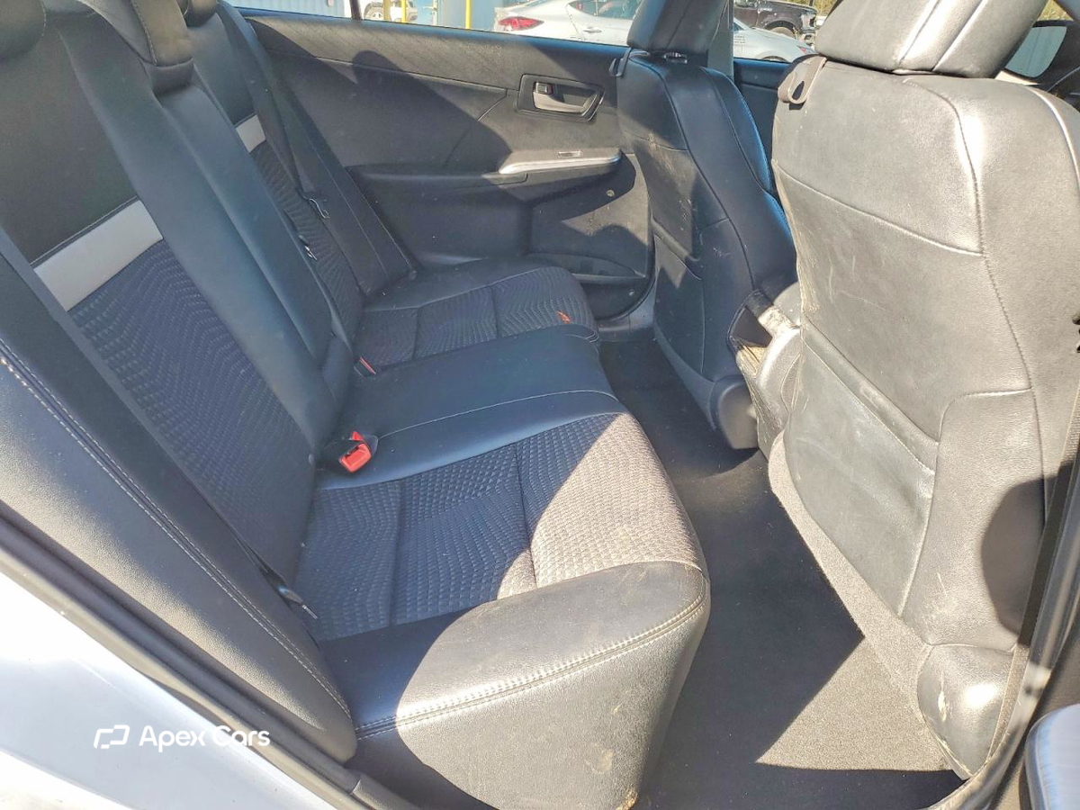Toyota Camry 2012