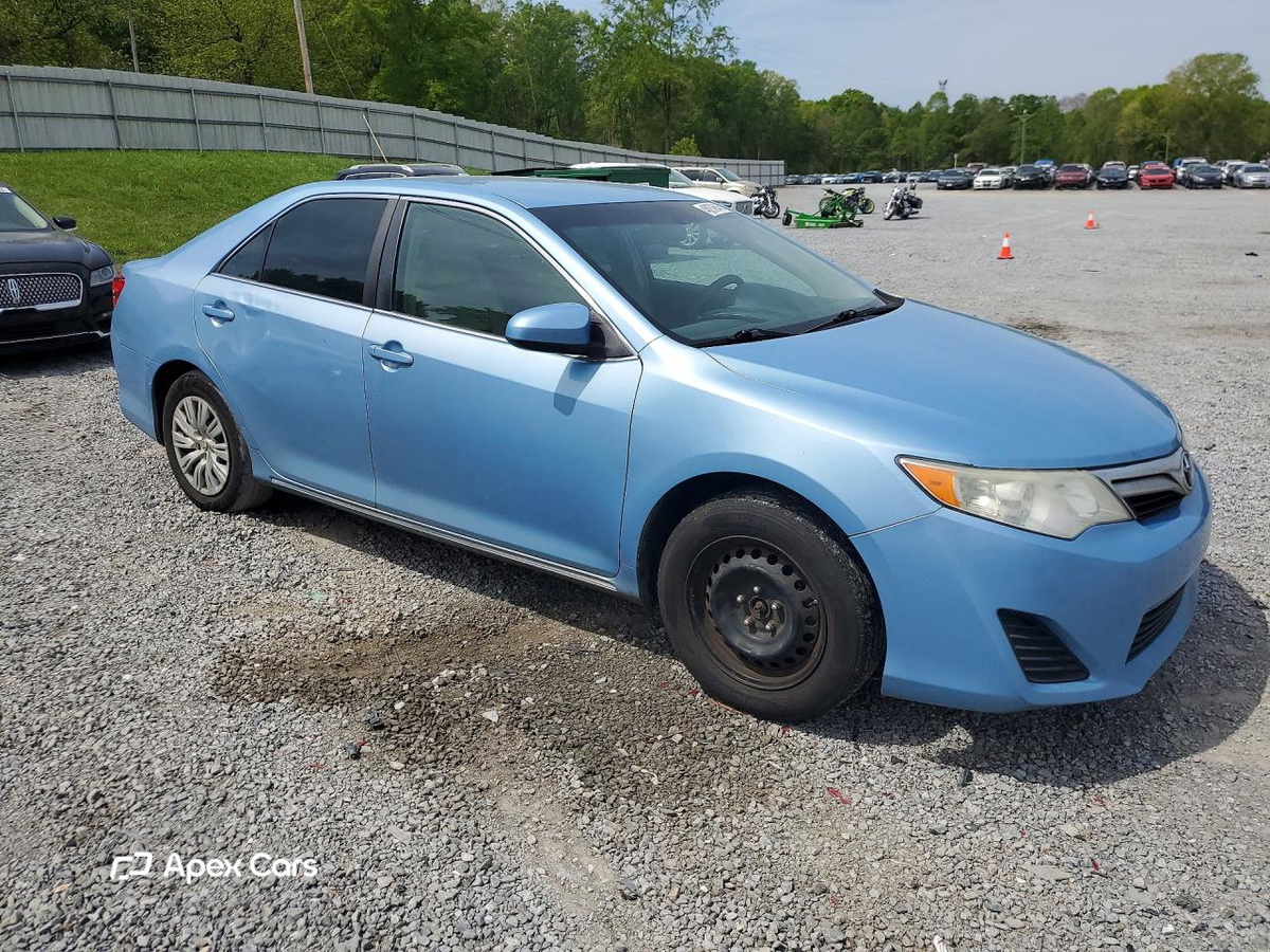 Toyota Camry 2012