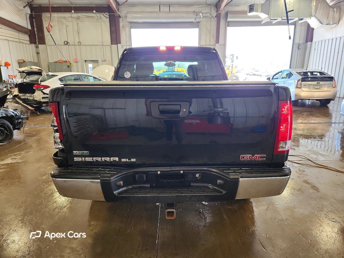 GMC Sierra 2011