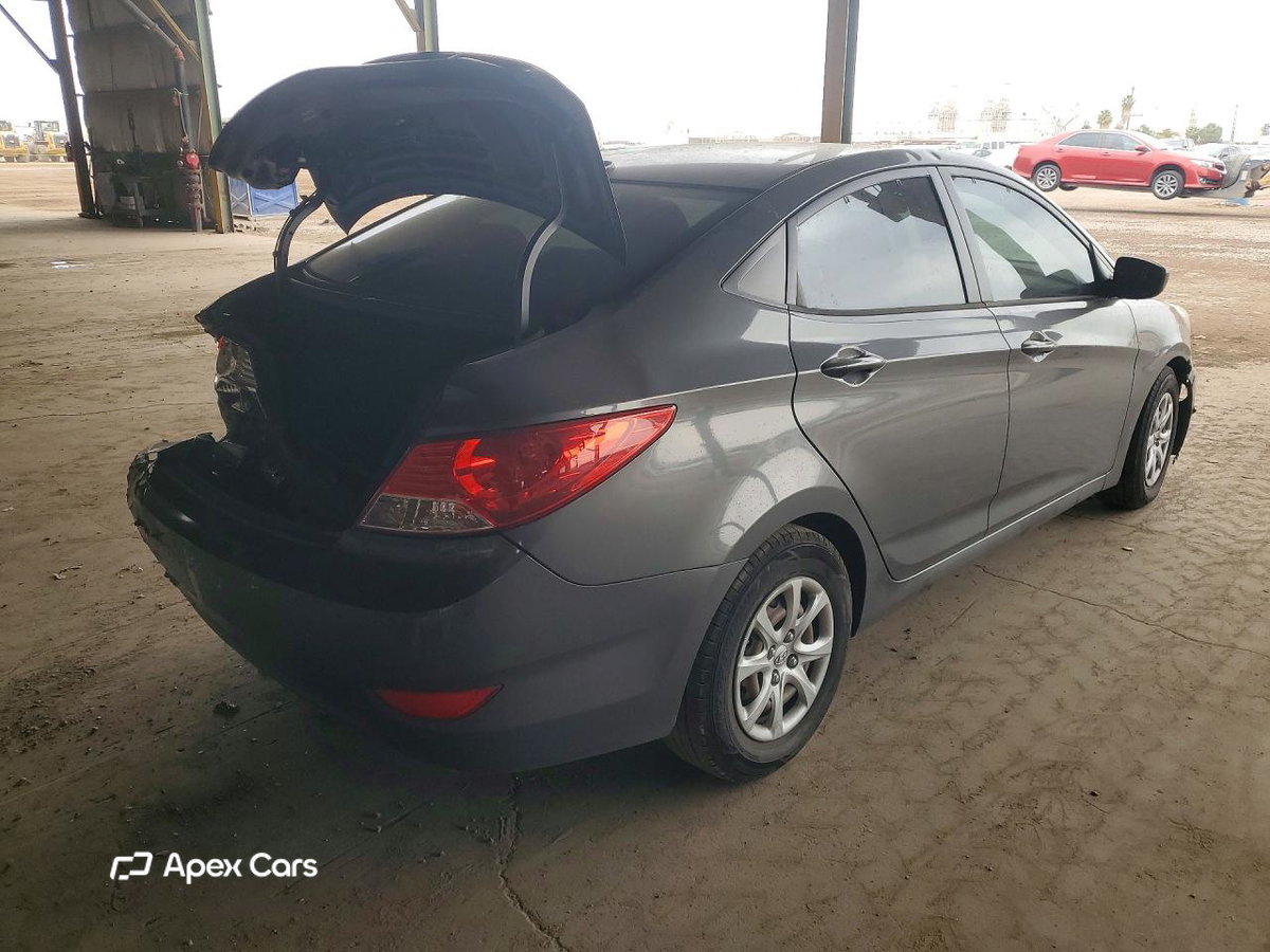 Hyundai Accent 2012