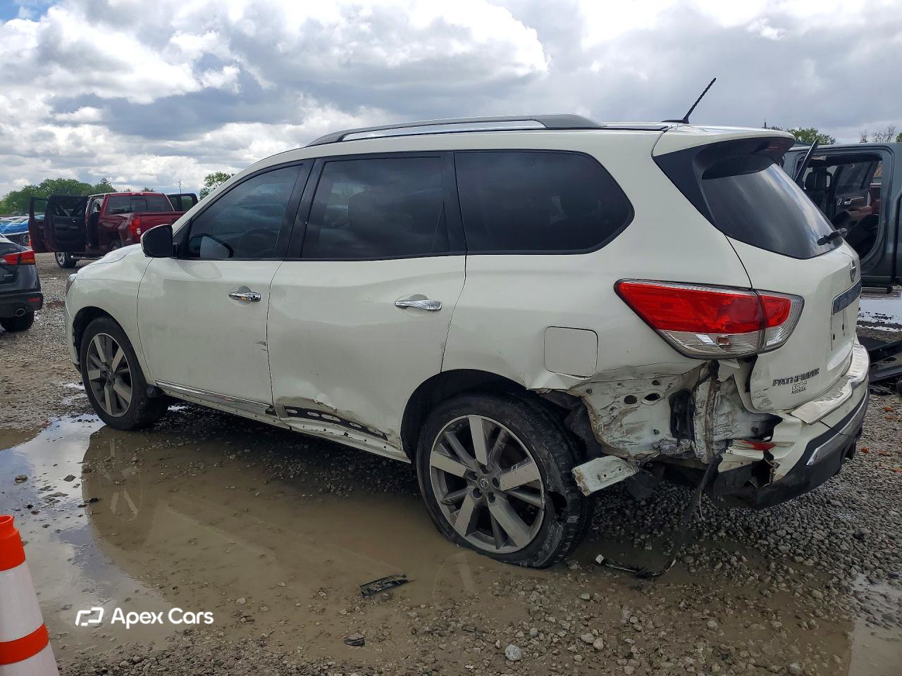 Nissan Pathfinder 2014