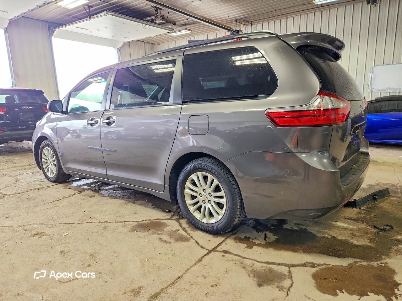 Toyota Sienna 2015