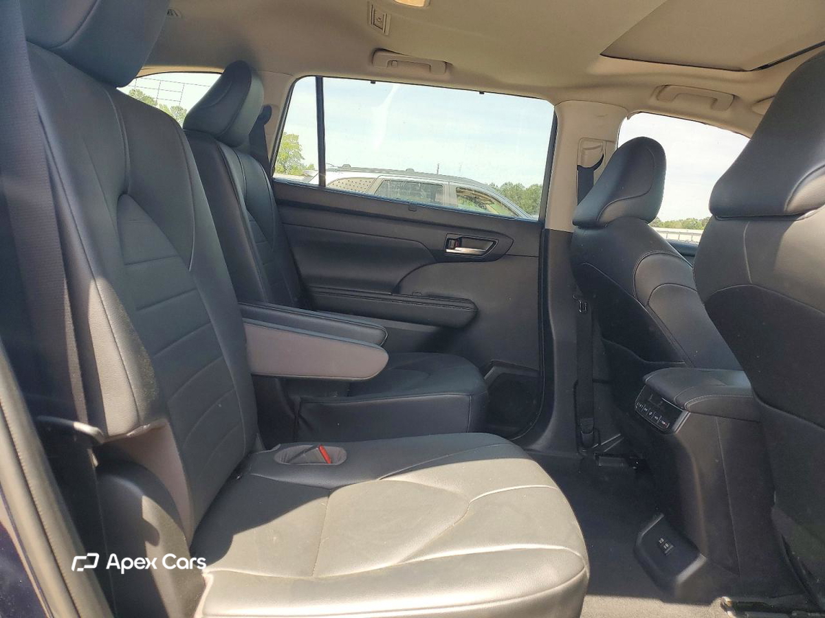 Toyota Highlander 2020