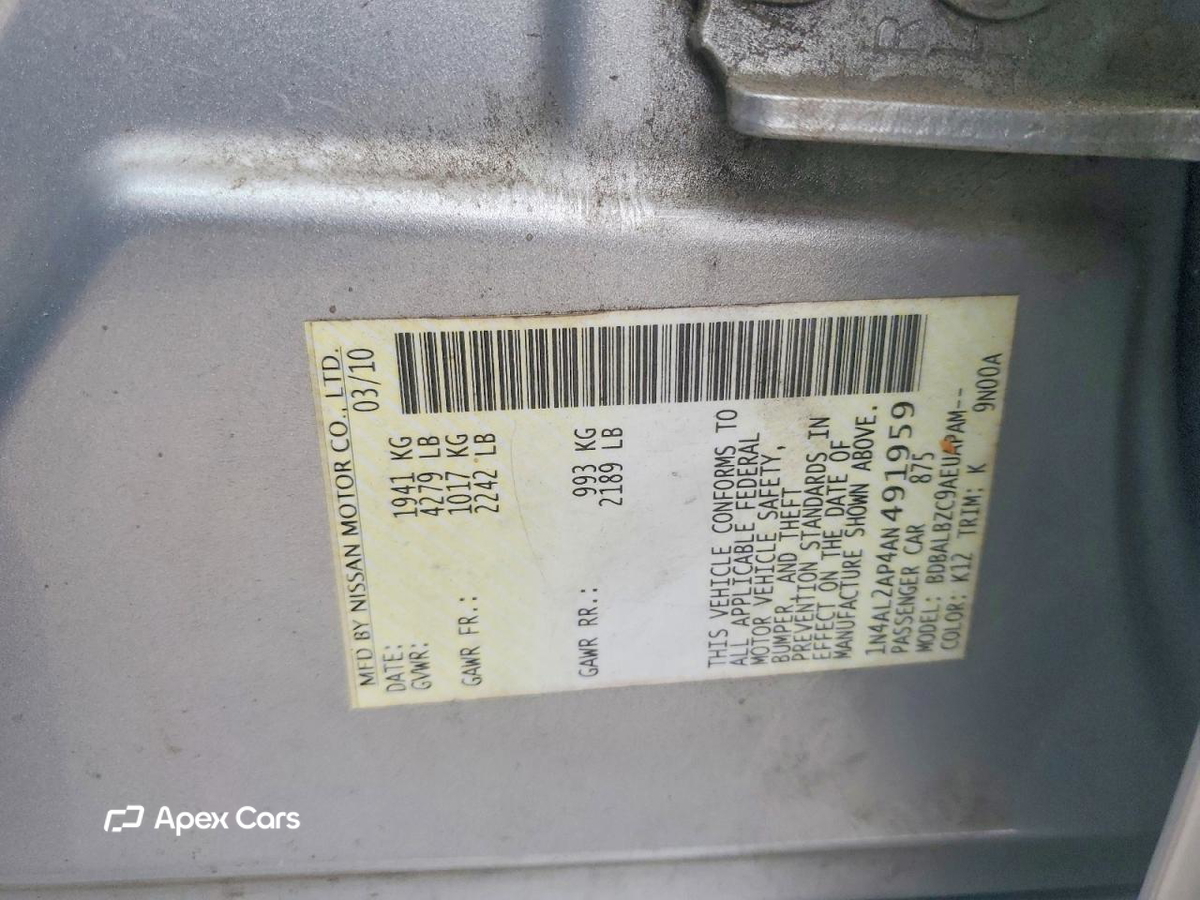Nissan Altima 2010
