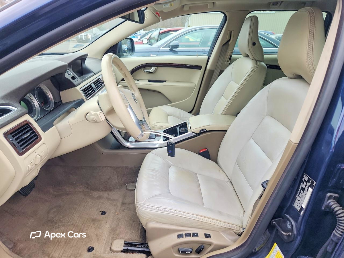 Volvo XC70 2013