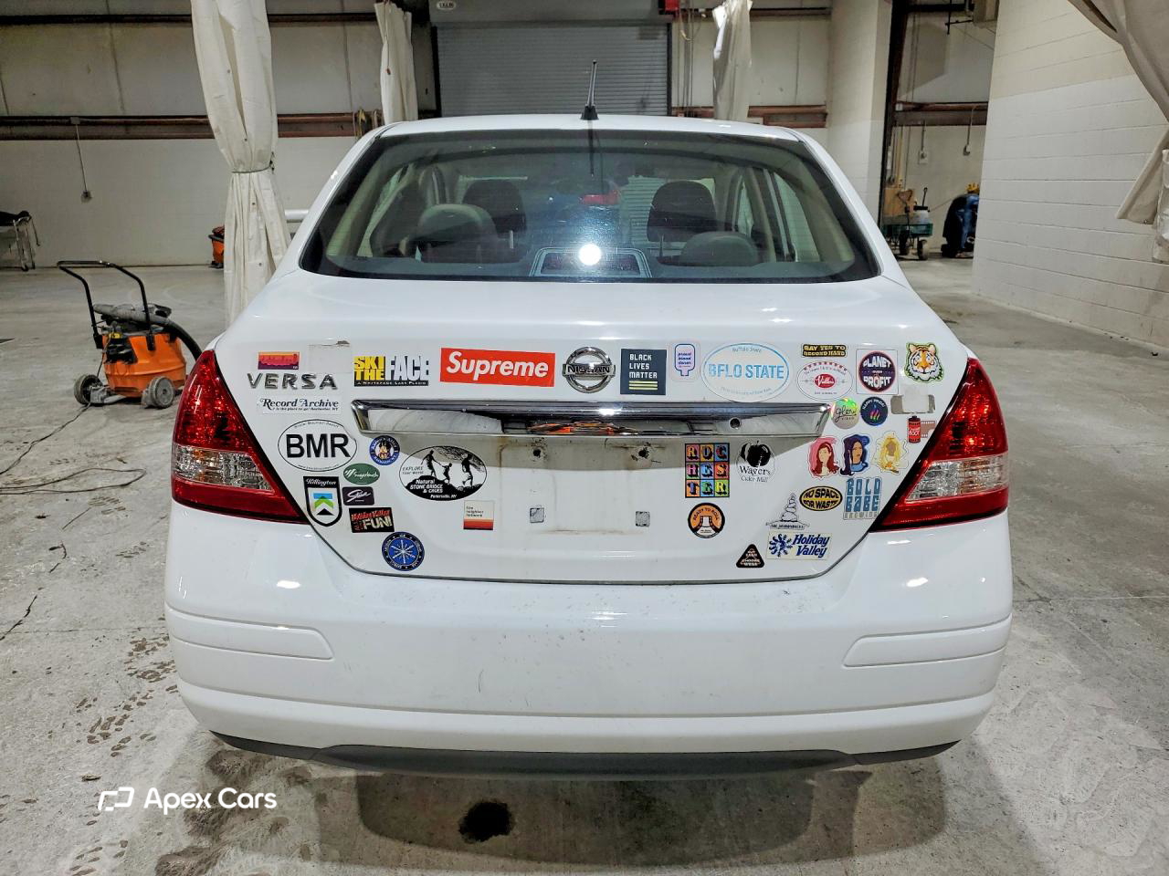 Nissan Versa 2011