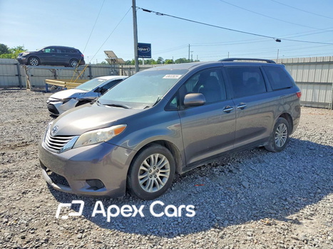 Toyota Sienna 2015 - Image 1 of 14