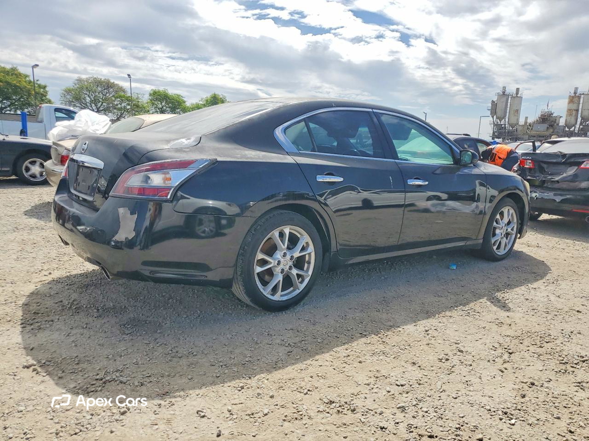 Nissan Maxima 2012