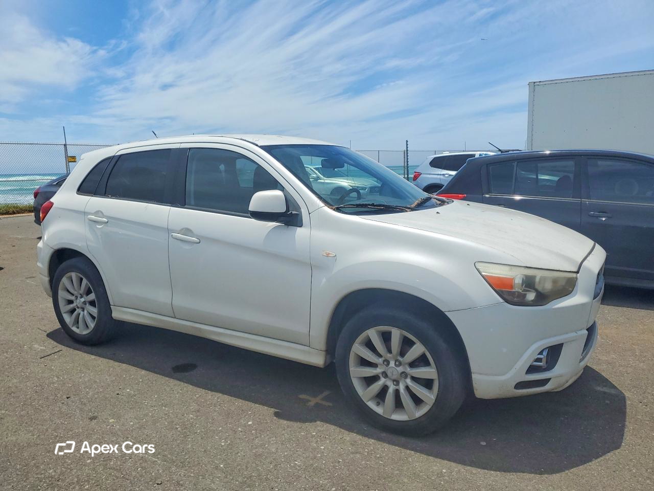 Mitsubishi Outlander 2011