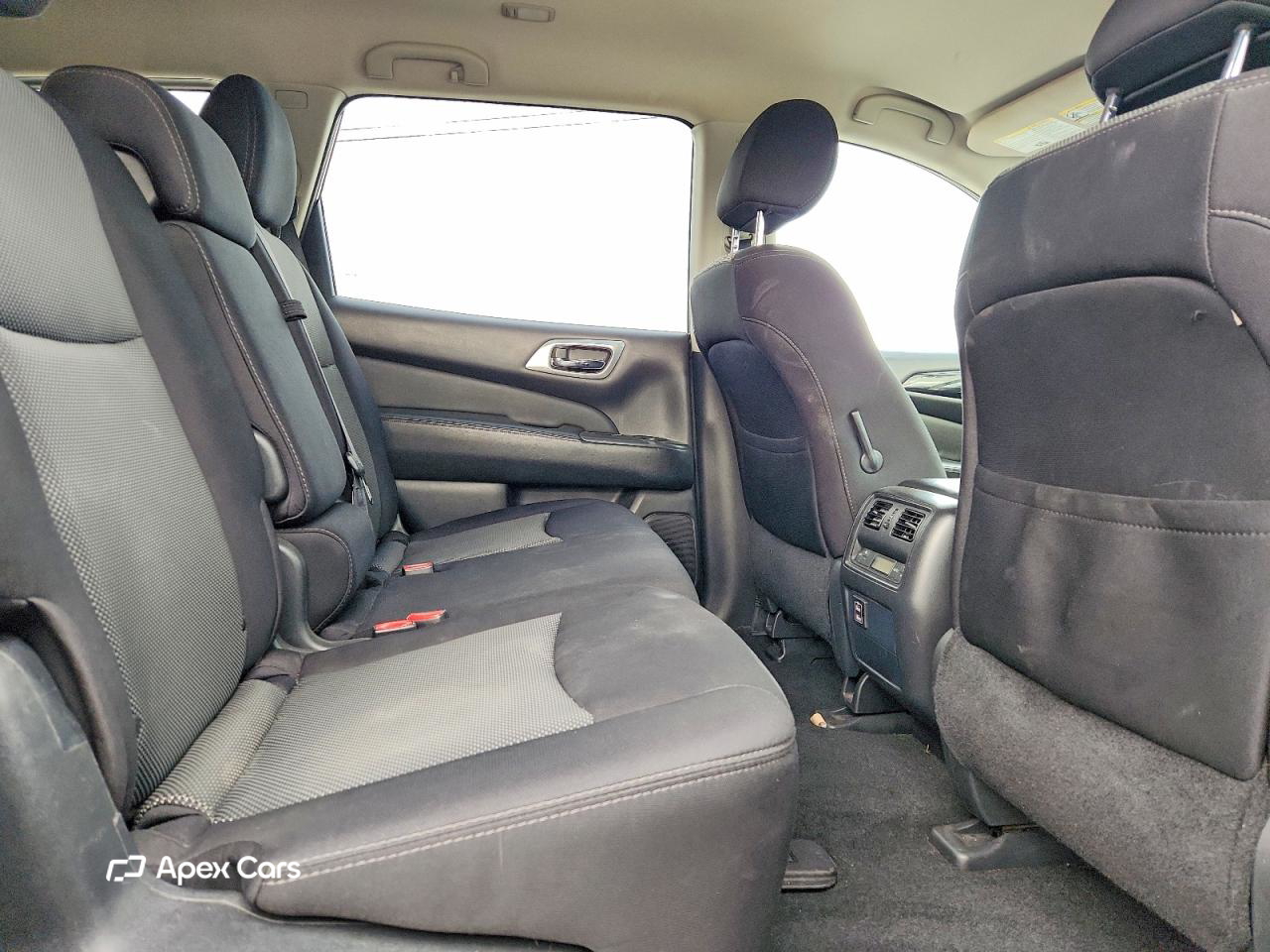 Nissan Pathfinder 2018