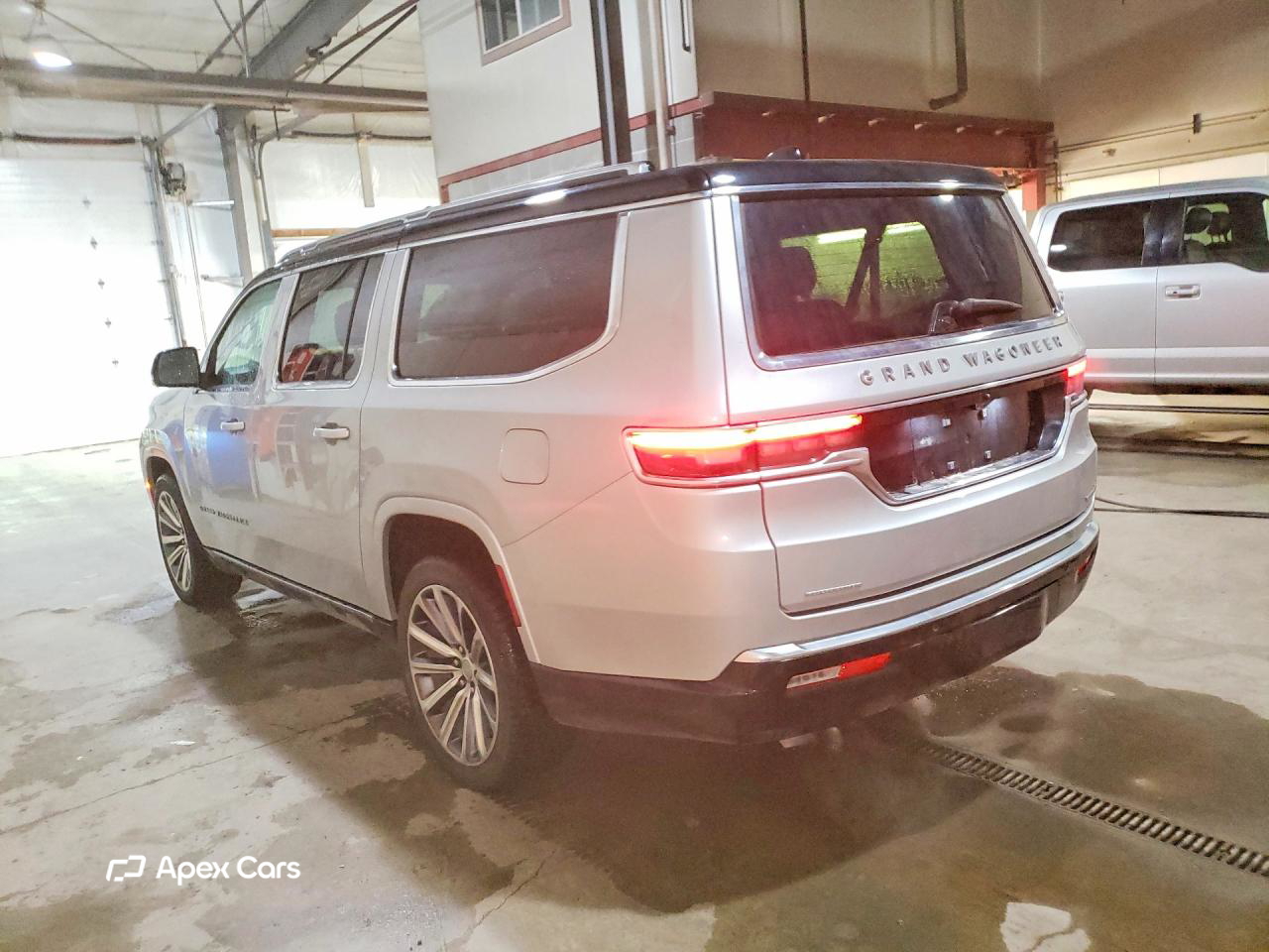 Jeep Grand Wagoneer 2023