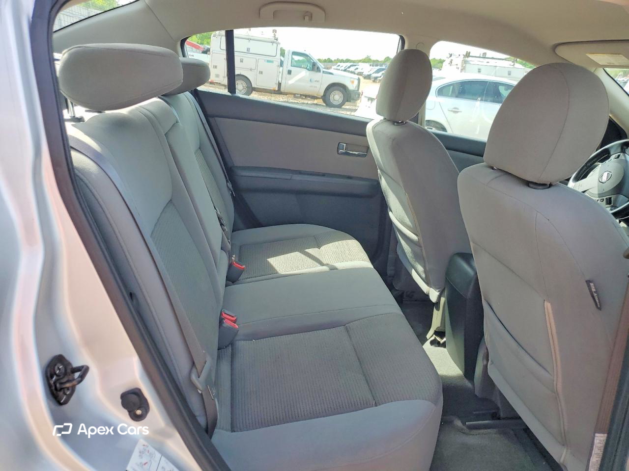 Nissan Sentra 2010