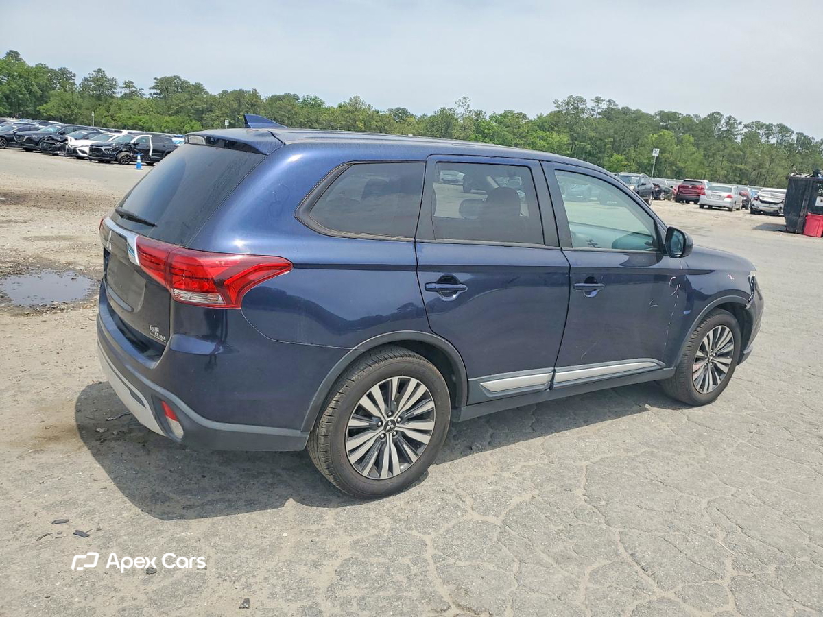 Mitsubishi Outlander 2020