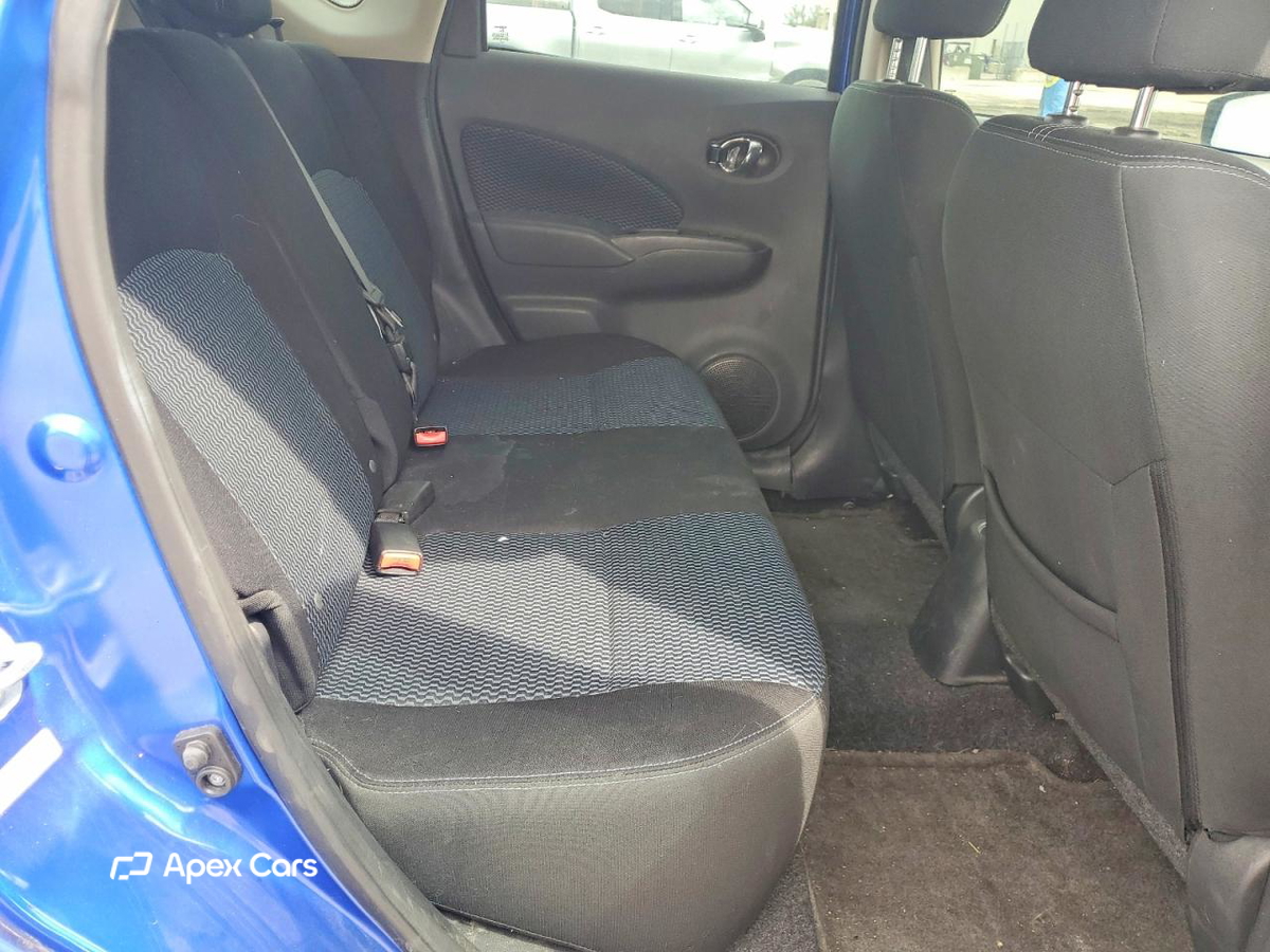 Nissan Versa 2016