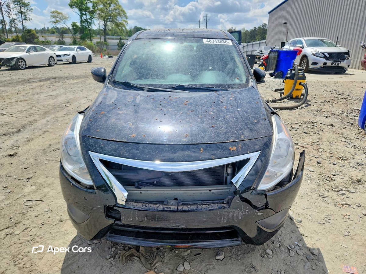 Nissan Versa 2018