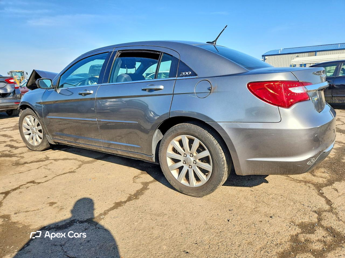 Chrysler 200 2013
