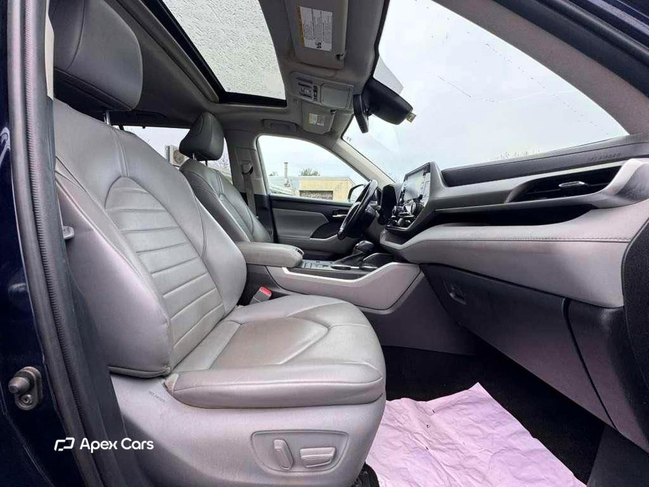 Toyota Highlander 2021