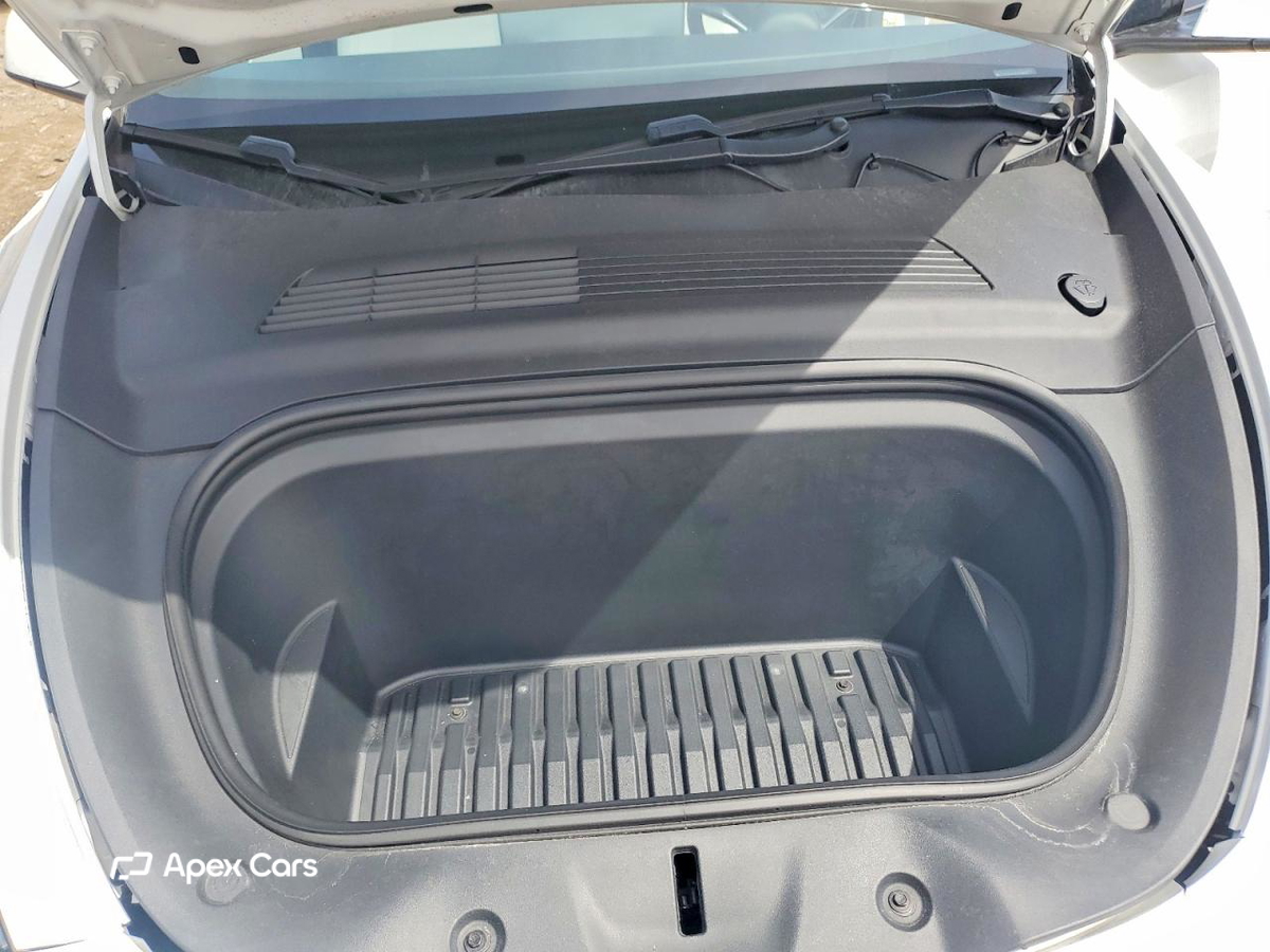 Tesla Model Y 2020