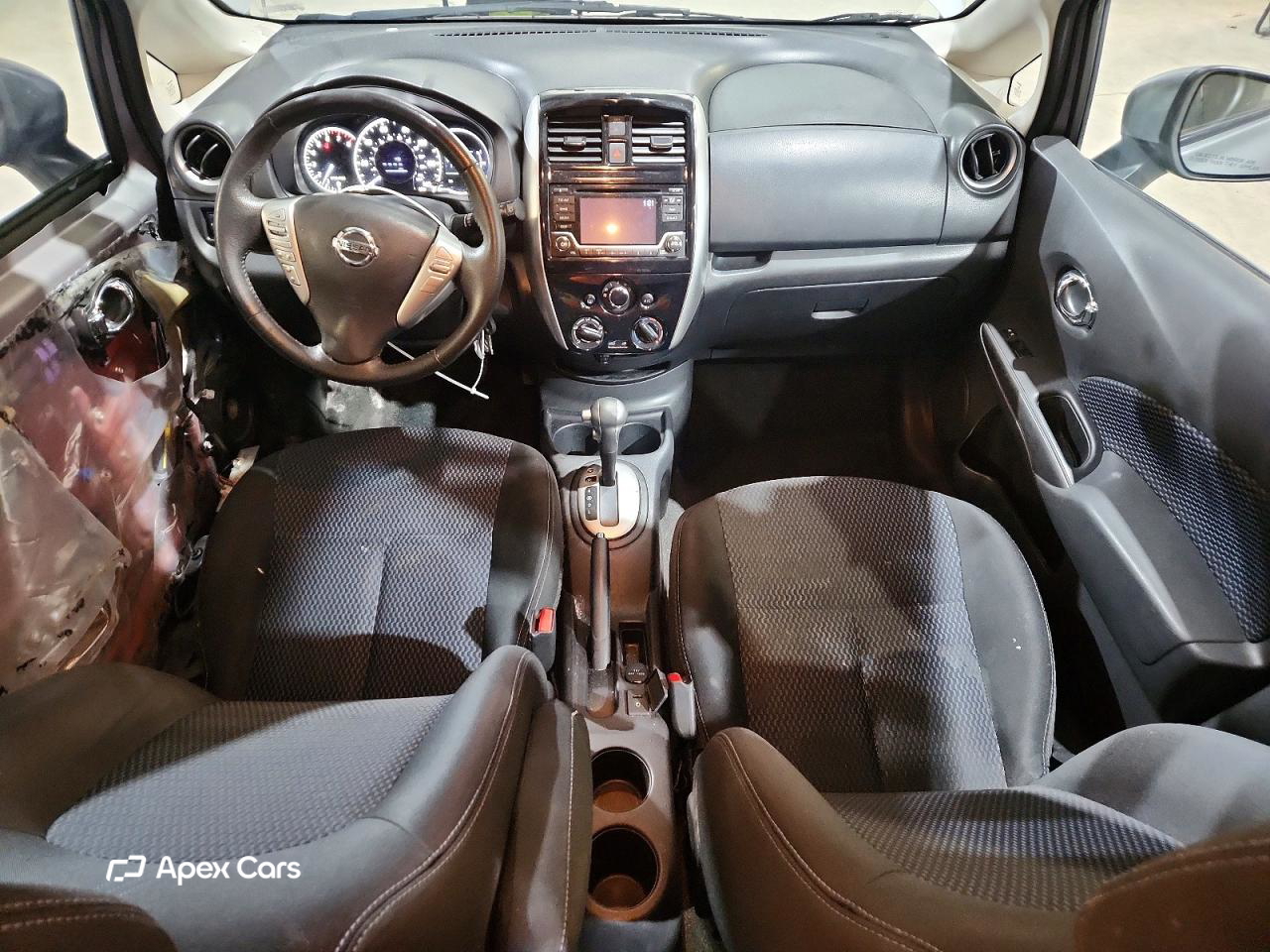 Nissan Versa 2015