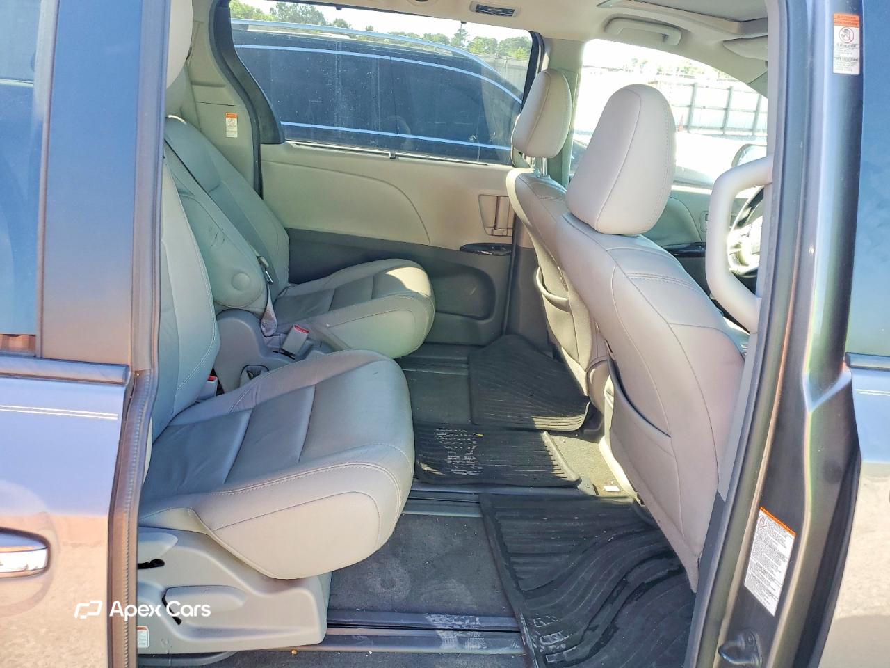 Toyota Sienna 2015