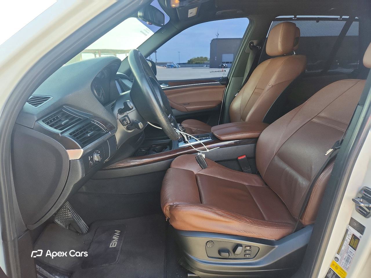 BMW X5 2011