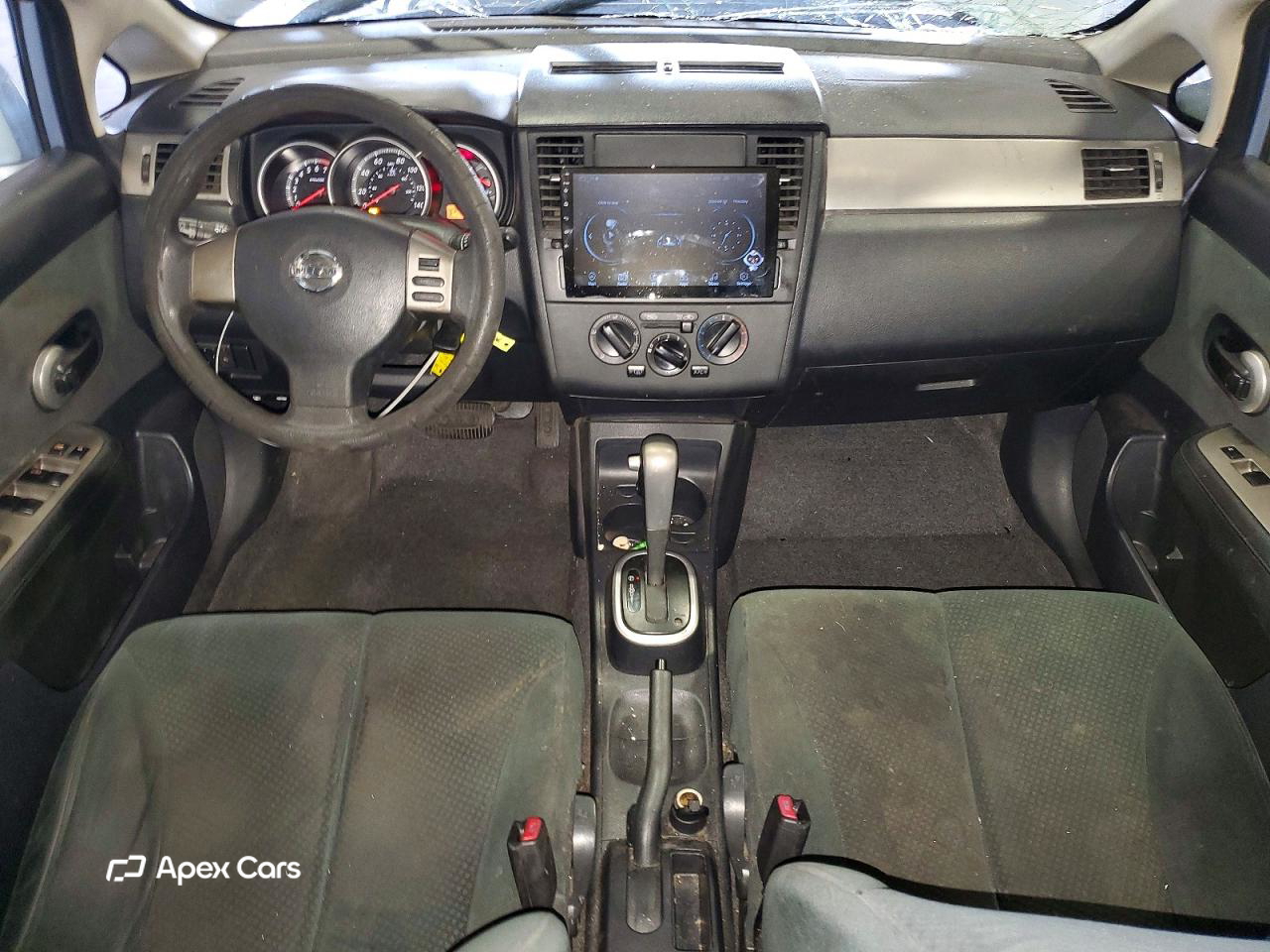 Nissan Versa 2011