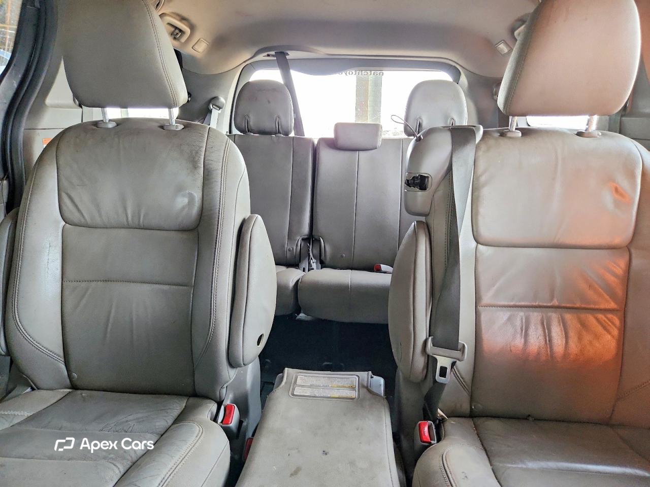 Toyota Sienna 2016